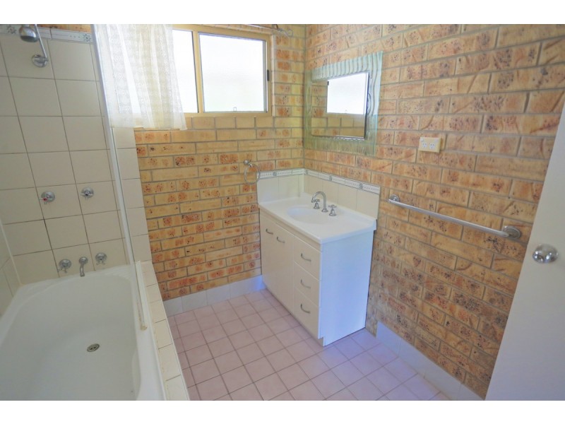 20 Larnach Street, Zilzie QLD 4710