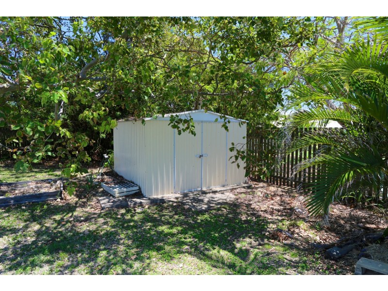 20 Larnach Street, Zilzie QLD 4710