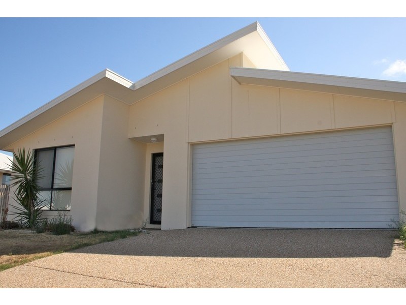 32 The Ridge Way, Zilzie QLD 4710