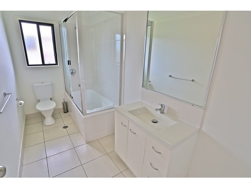 32 The Ridge Way, Zilzie QLD 4710