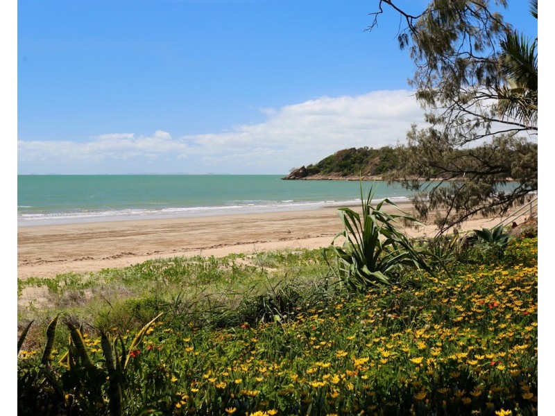 60 Schofield Parade, Keppel Sands QLD 4702
