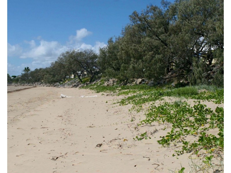 60 Schofield Parade, Keppel Sands QLD 4702