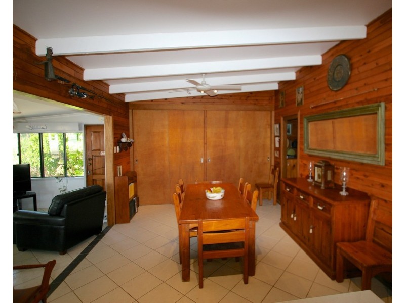 60 Schofield Parade, Keppel Sands QLD 4702