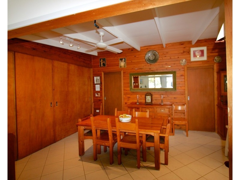 60 Schofield Parade, Keppel Sands QLD 4702