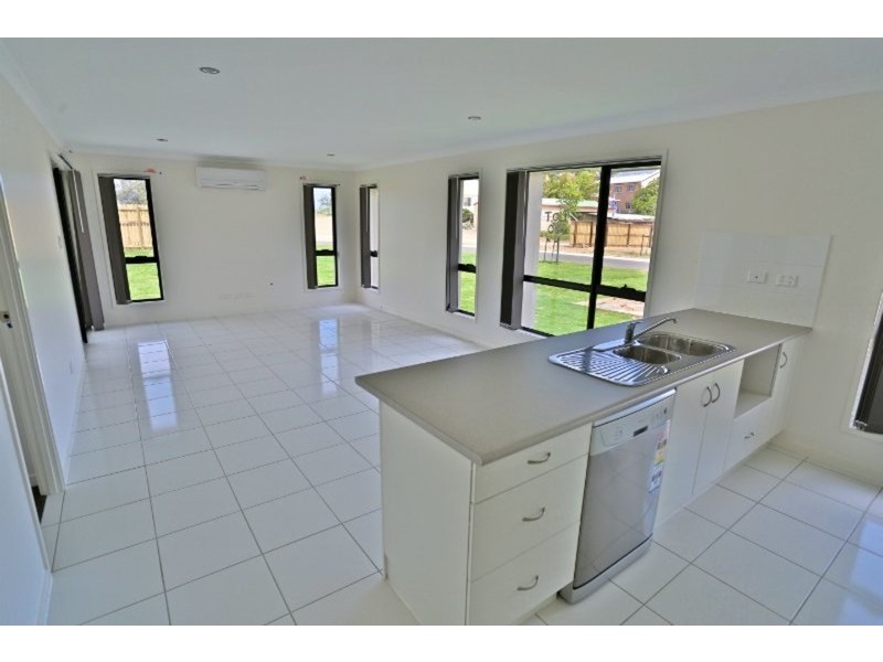 16 Waterpark Drive, Mulambin QLD 4703