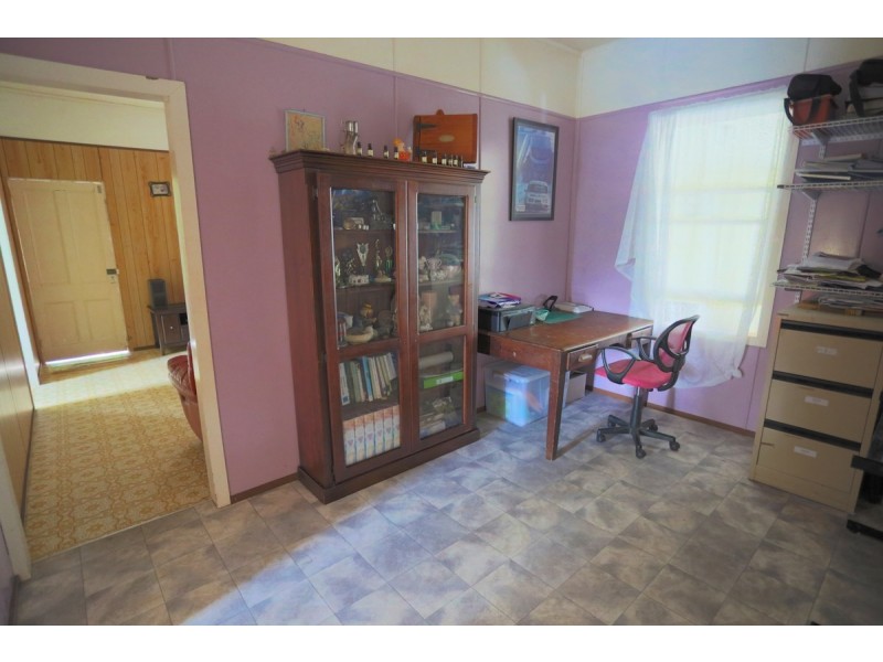 43 Cemetery Road, Cawarral QLD 4702
