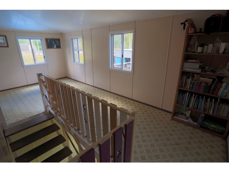 43 Cemetery Road, Cawarral QLD 4702