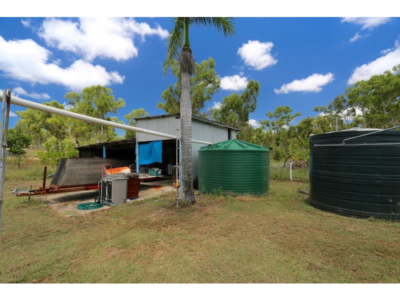 43 Cemetery Road, Cawarral QLD 4702