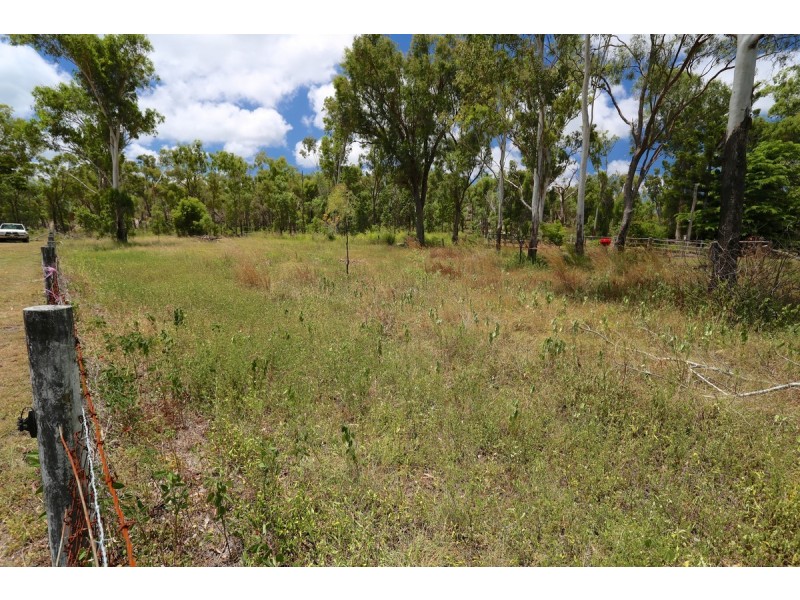 43 Cemetery Road, Cawarral QLD 4702