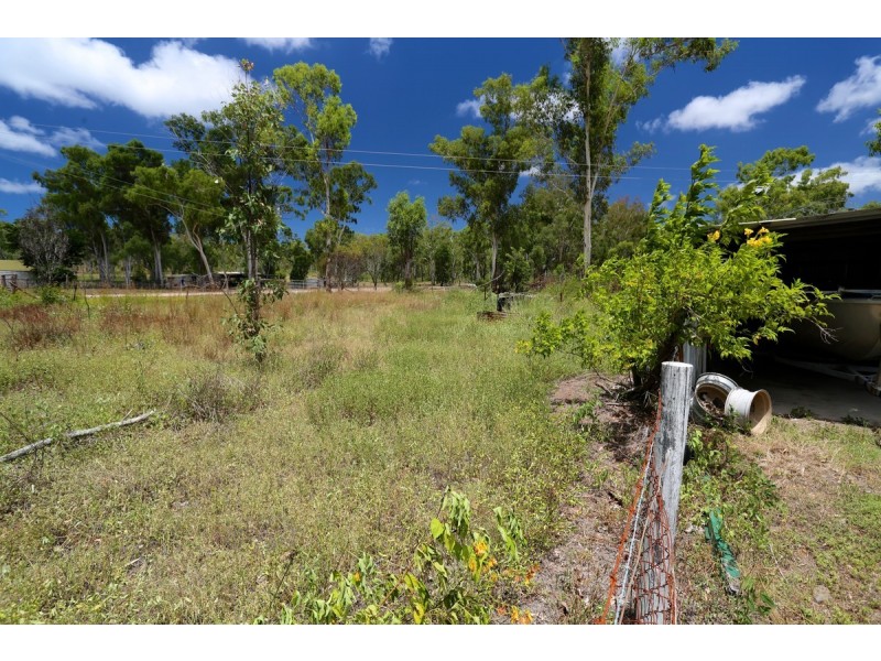 43 Cemetery Road, Cawarral QLD 4702
