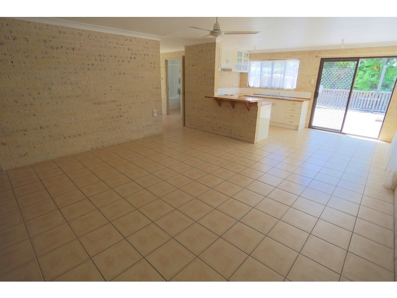 16 Felix Street, Cawarral QLD 4702