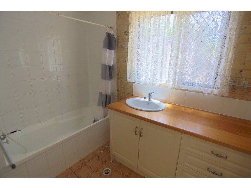 16 Felix Street, Cawarral QLD 4702