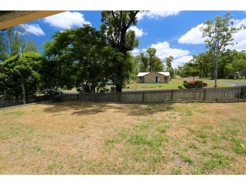 16 Felix Street, Cawarral QLD 4702