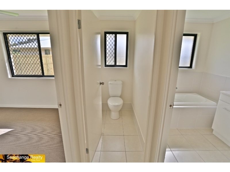 24 Beachside Circuit, Mulambin QLD 4703