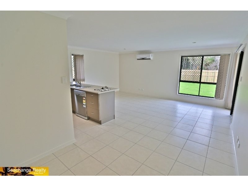 24 Beachside Circuit, Mulambin QLD 4703