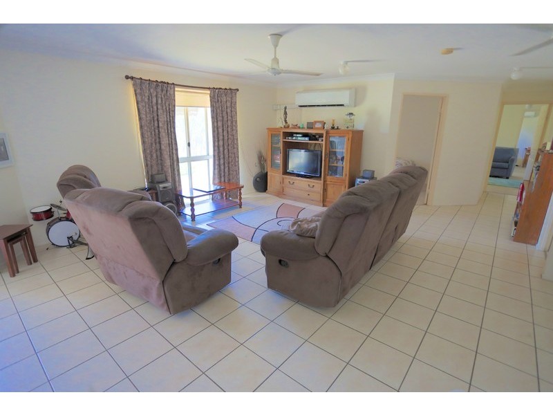 24 Lyndhurst Avenue, Emu Park QLD 4710