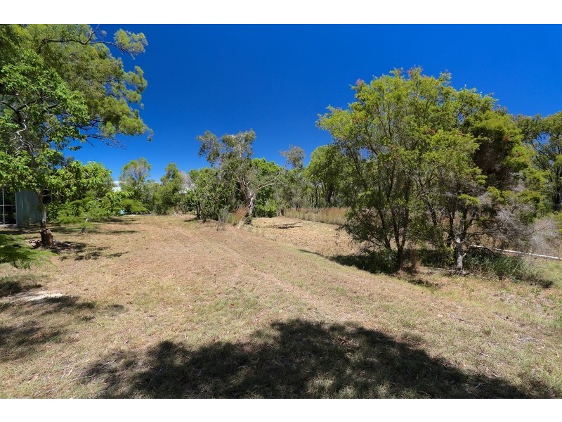 24 Lyndhurst Avenue, Emu Park QLD 4710