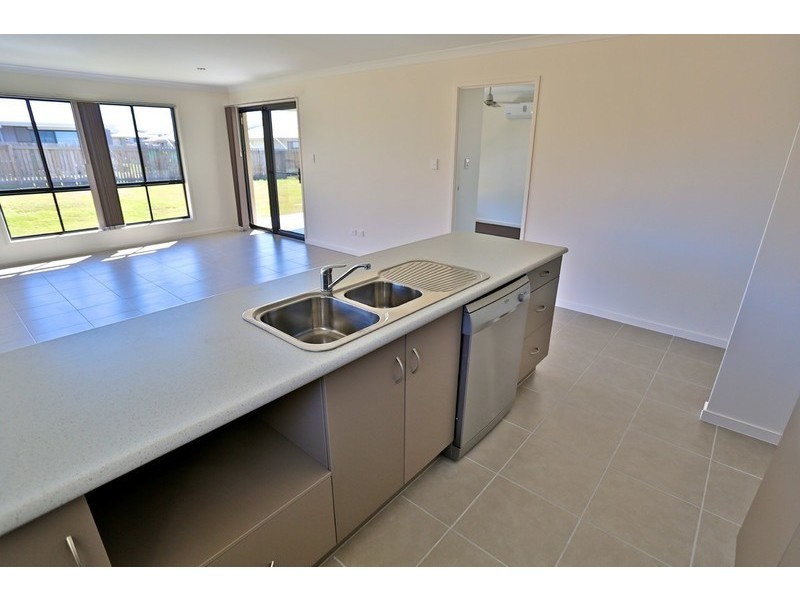 40 Timbers Beach Road, Zilzie QLD 4710