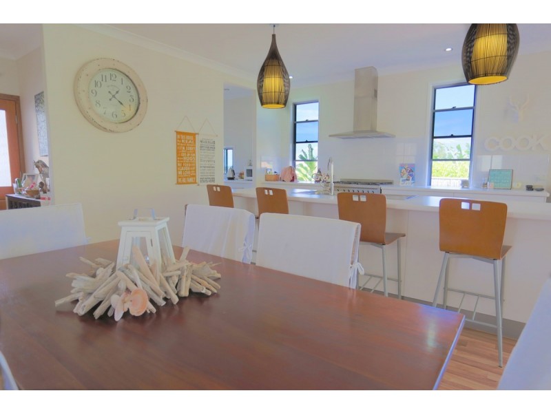 47 Cocoanut Point Drive, Zilzie QLD 4710