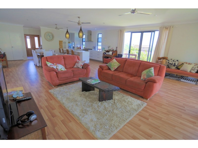47 Cocoanut Point Drive, Zilzie QLD 4710