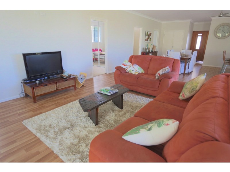 47 Cocoanut Point Drive, Zilzie QLD 4710