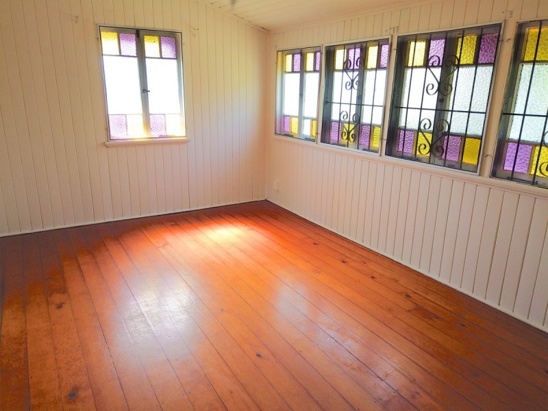 39 Bernard Street, Berserker QLD 4701