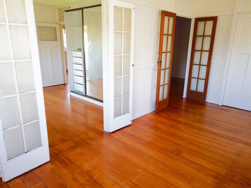 39 Bernard Street, Berserker QLD 4701