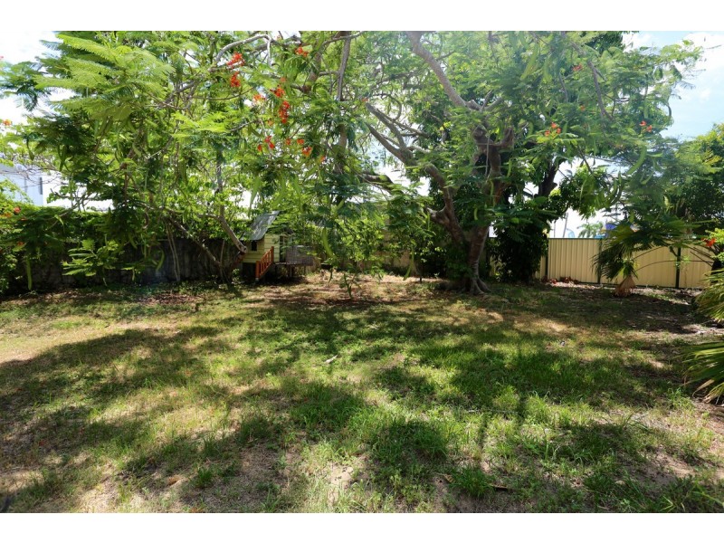 39 Bernard Street, Berserker QLD 4701