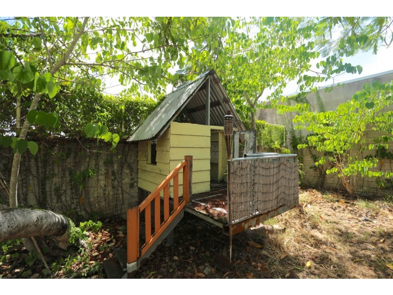 39 Bernard Street, Berserker QLD 4701