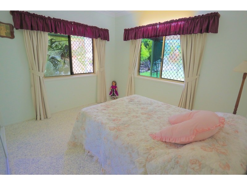 11-13 Fairbairn Court, Emu Park QLD 4710