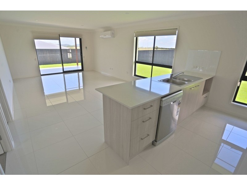 25 Hoop Avenue, Hidden Valley QLD 4703