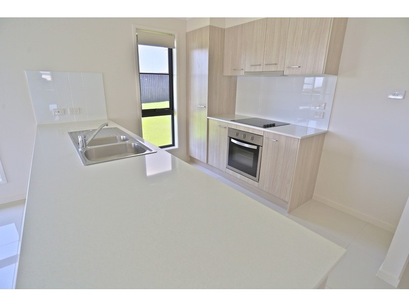 25 Hoop Avenue, Hidden Valley QLD 4703