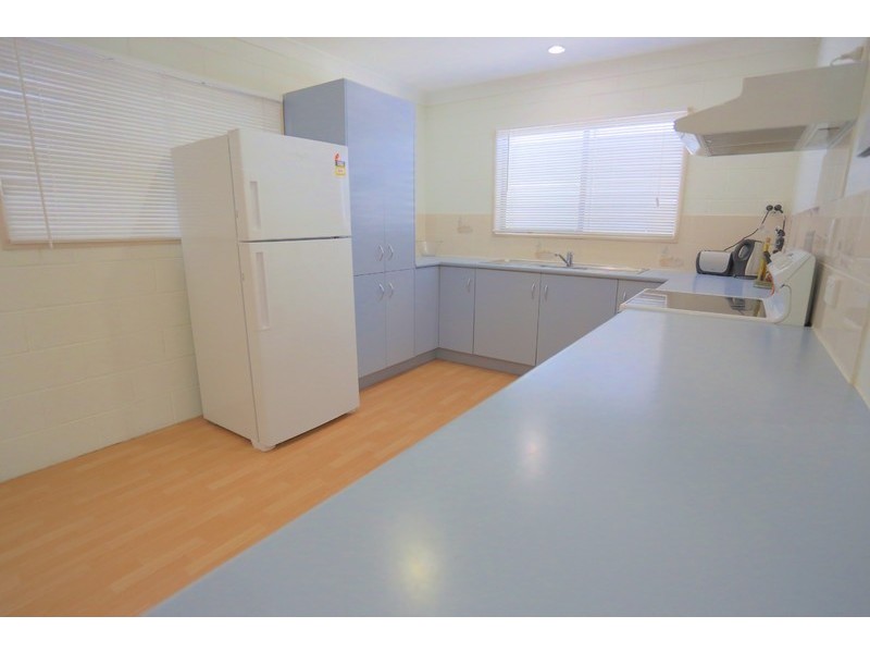 6 Crane Street, Emu Park QLD 4710