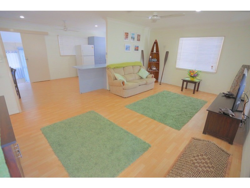 6 Crane Street, Emu Park QLD 4710