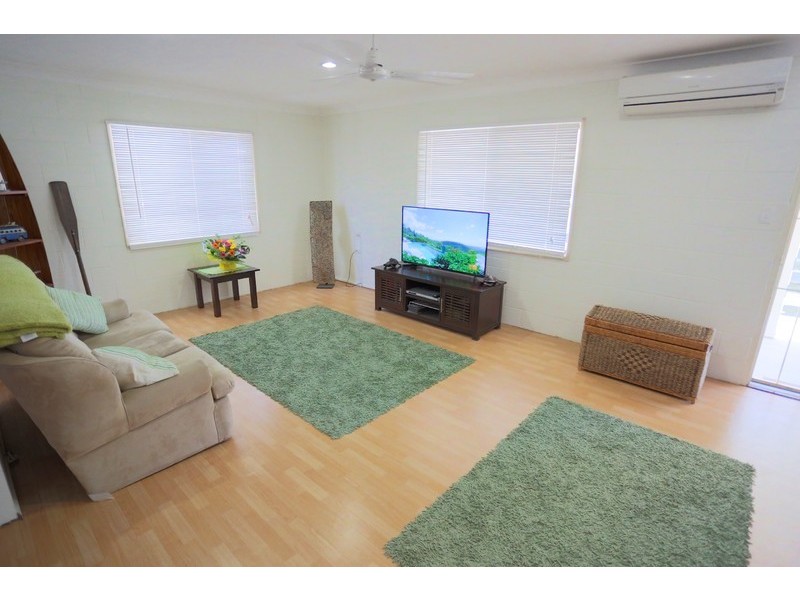 6 Crane Street, Emu Park QLD 4710