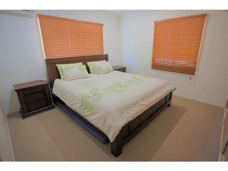 6 Crane Street, Emu Park QLD 4710