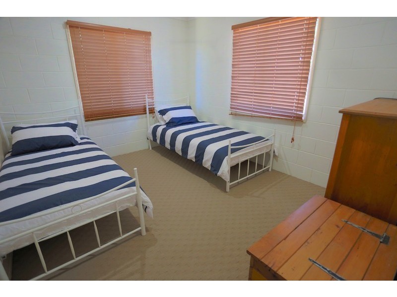 6 Crane Street, Emu Park QLD 4710