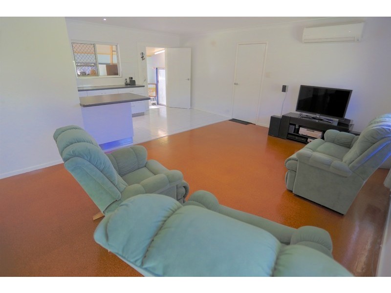 48 Nelson Street, Emu Park QLD 4710