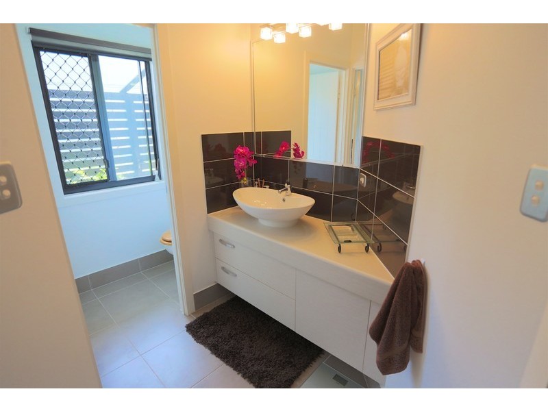 42 Hawke Street, Emu Park QLD 4710