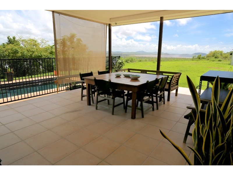 42 Hawke Street, Emu Park QLD 4710