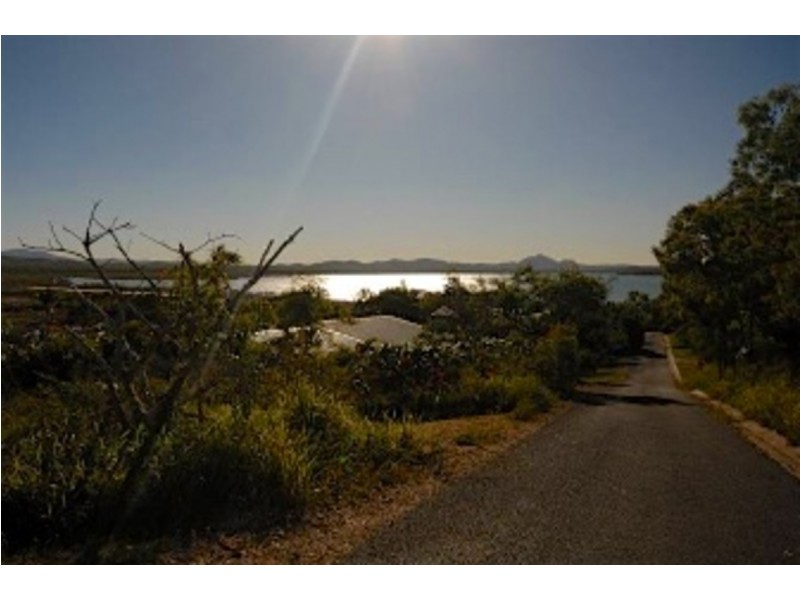 17 Taylor Street, Keppel Sands QLD 4702