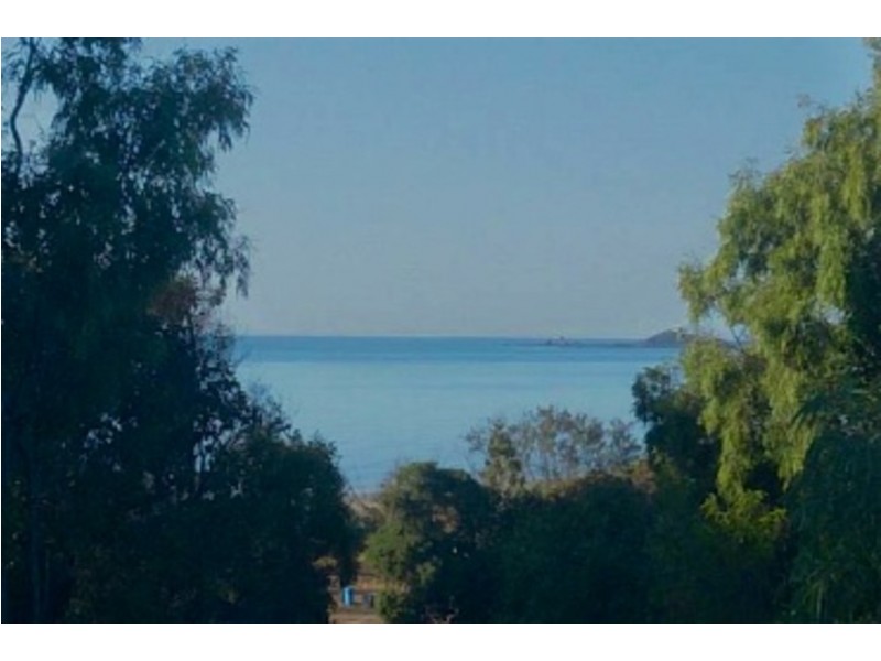 17 Taylor Street, Keppel Sands QLD 4702