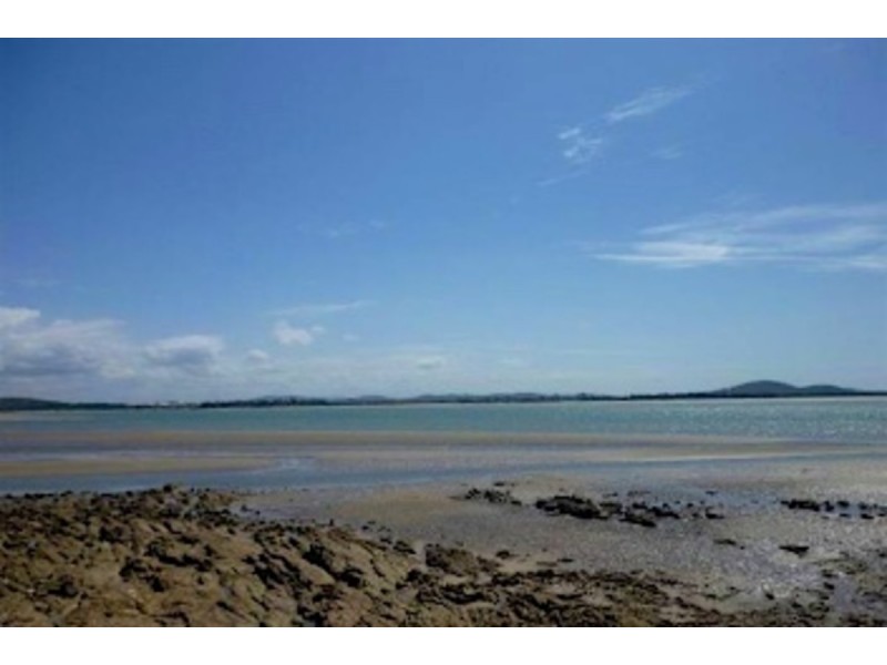 17 Taylor Street, Keppel Sands QLD 4702