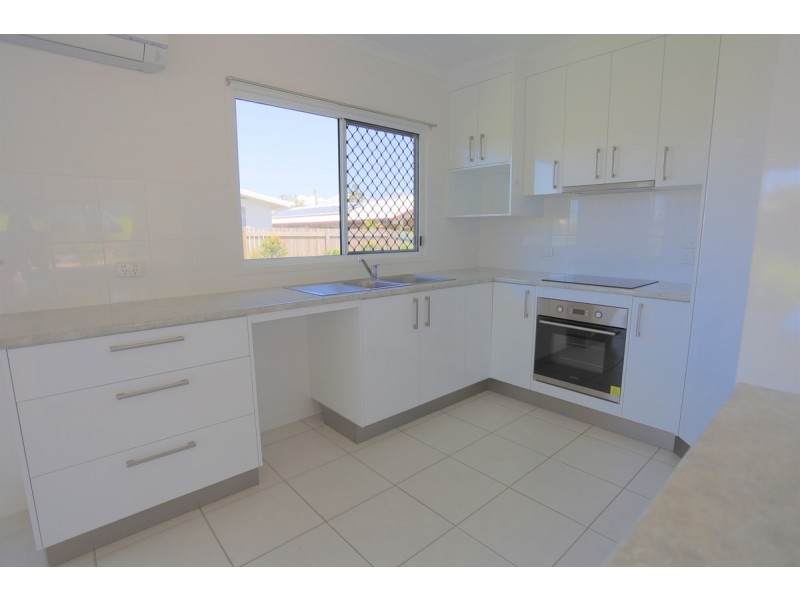 62 Hill Street, Emu Park QLD 4710