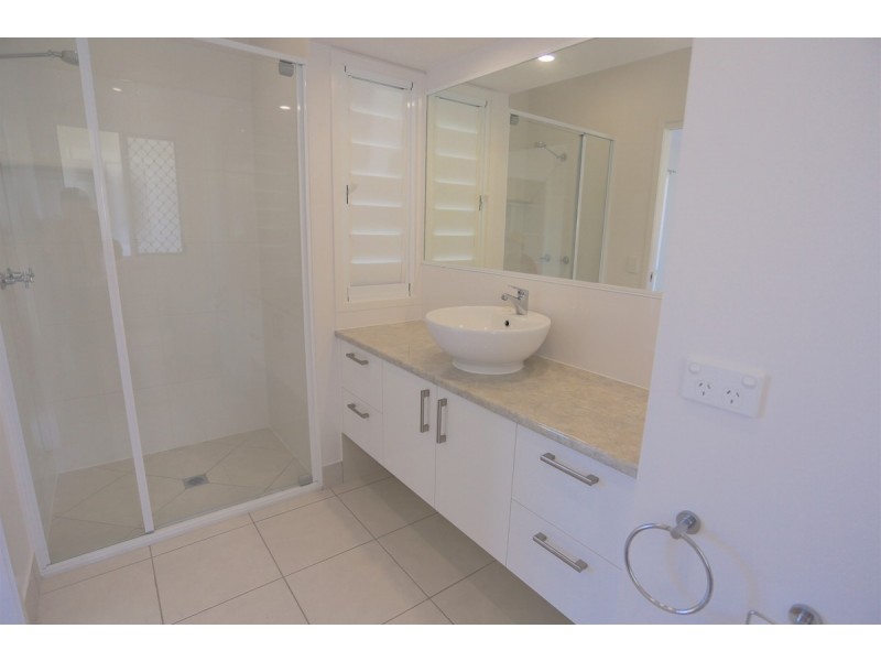 62 Hill Street, Emu Park QLD 4710