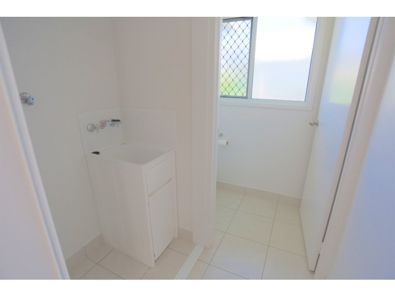 62 Hill Street, Emu Park QLD 4710