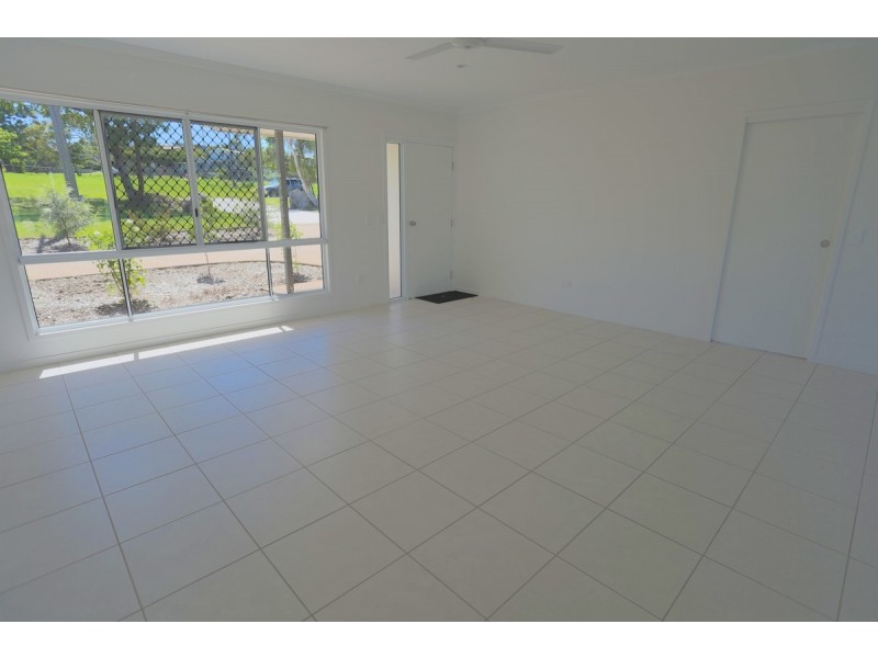 62 Hill Street, Emu Park QLD 4710