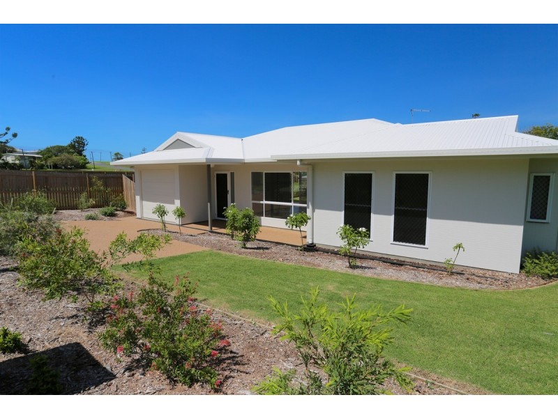 62 Hill Street, Emu Park QLD 4710