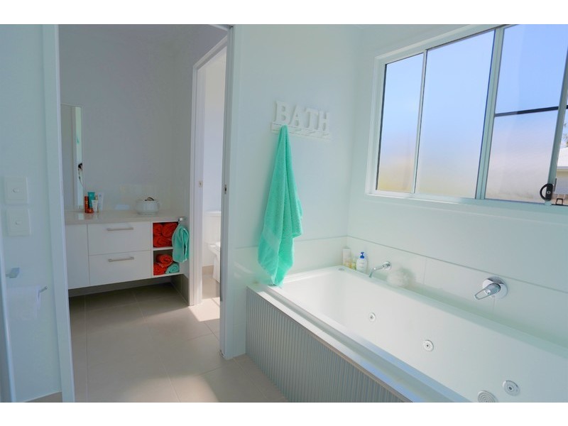 39 RICHARD Street, Emu Park QLD 4710