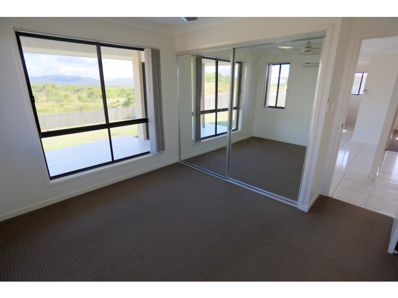 60 Falcon Crest, Zilzie QLD 4710